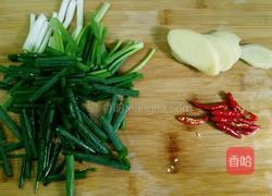 葱姜炒蟹的做法图解3