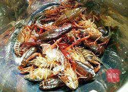 白灼小龙虾的做法图解2