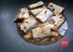 家常红烧带鱼的做法图解12