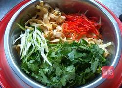 凉拌油豆皮的做法图解2