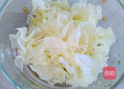 银耳红枣莲子汤的做法图解4