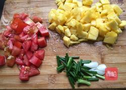 番茄焖石斑鱼块的做法图解5