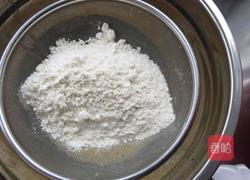 清水纸杯蛋糕版的草莓果酱蛋糕的做法图解4