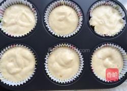 清水纸杯蛋糕的做法图解9