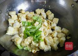 鸡蛋炒馍花的做法图解7