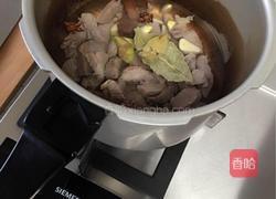 牛腩炖西红柿的做法图解4