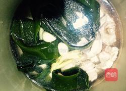 海带枸杞排骨汤的做法图解4