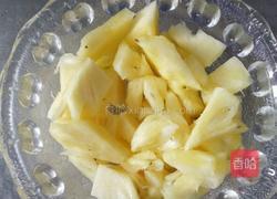 菠萝黄瓜汁的做法图解2