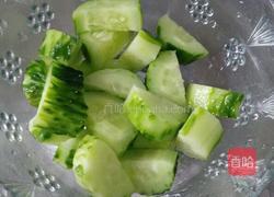 菠萝黄瓜汁的做法图解3