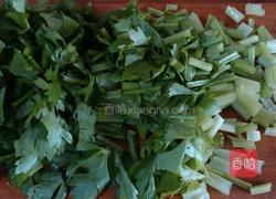 芹菜汁的做法图解3