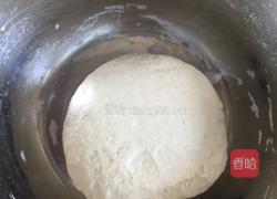 豆芽炒饼的做法图解1