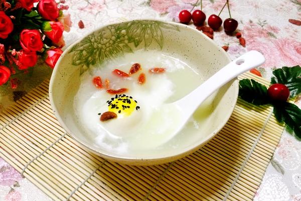冰糖炖鹅蛋