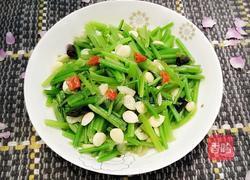 蒜香菠菜梗的做法图解7