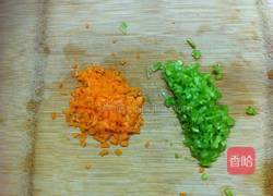 苦瓜胡萝卜蛋饼的做法图解2