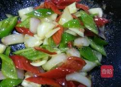 双椒孜然鸡脆骨的做法图解8