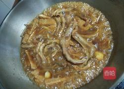 田螺鸭脚煲的做法图解6