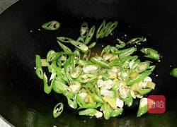 青椒炒牛肉的做法图解6