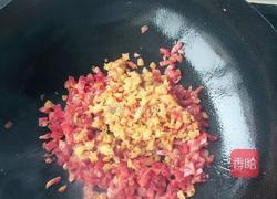 腊肠鸡蛋炒饭的做法图解3
