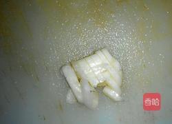 银鱼炒鸡蛋的做法图解3