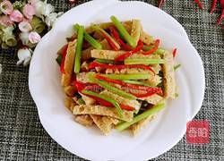 芹菜炒面筋的做法图解10