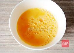 蒜苗炒鸡蛋的做法图解2