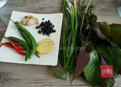 紫苏炒田螺的做法图解1