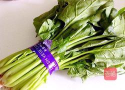 老醋菠菜花生米的做法图解1