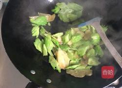 榨菜炒苦瓜的做法图解5