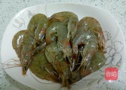 椒盐基围虾的做法图解1