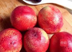 蜜桃果茶的做法图解1