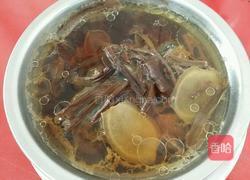 茶树菇炖鸡的做法图解5