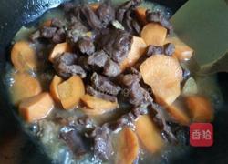 胡萝卜炖牛肉的做法图解10