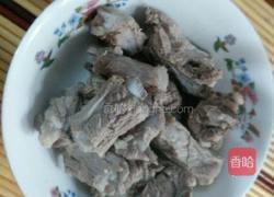 排骨山药汤的做法图解1