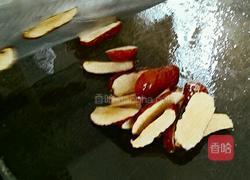 鲜嫩鸡肉的做法图解2