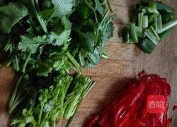 香菜炒鹅蛋的做法图解3