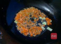 胡萝卜卷心菜炒馒头的做法图解4