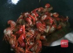 爆炒龙虾尾的做法图解3