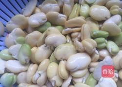 韭菜虾米炒蚕豆的做法图解2