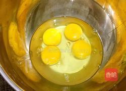 原味纸杯蛋糕的做法图解2