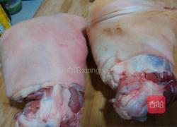 带把肘子的做法图解1