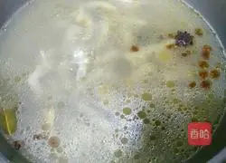 Illustration of how to make delicious pickled pepper chicken feet 4