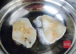 香煎鳕鱼排的做法图解2