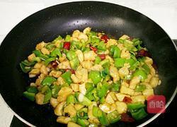 青椒麻辣鸡丁的做法图解8