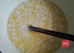 葱花煎饼的做法图解2