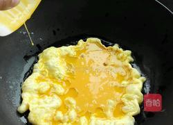韭菜鸡蛋蚕豆米的做法图解4