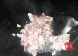 五花肉炒酸菜的做法图解4