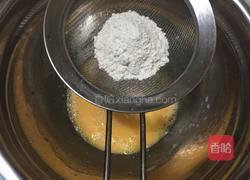 椰香戚风蛋糕的做法图解4