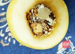 罗汉果川贝炖雪梨的做法图解5