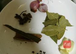 卤鸭脚的做法图解1