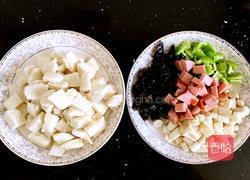 辣椒鸡蛋炒馒头的做法图解2